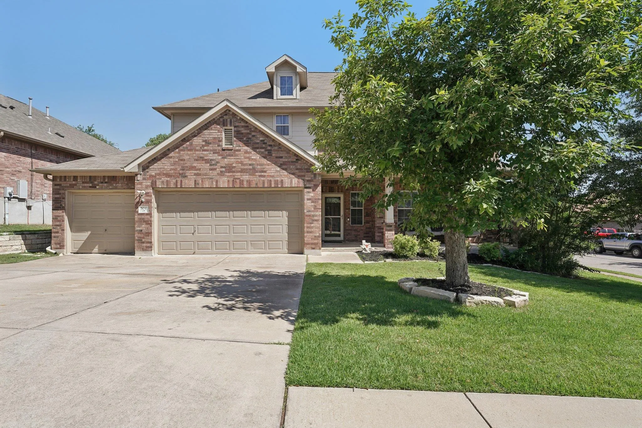 Photo 3 of 504 CHAPARRAL DR