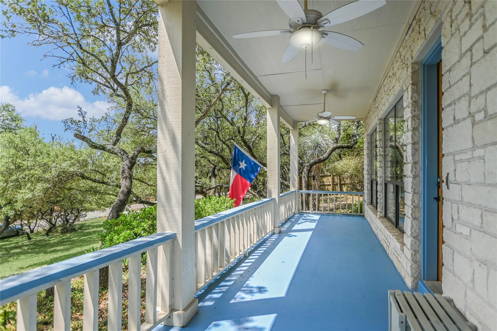Photo 2 of 264 HILL COUNTRY TRL