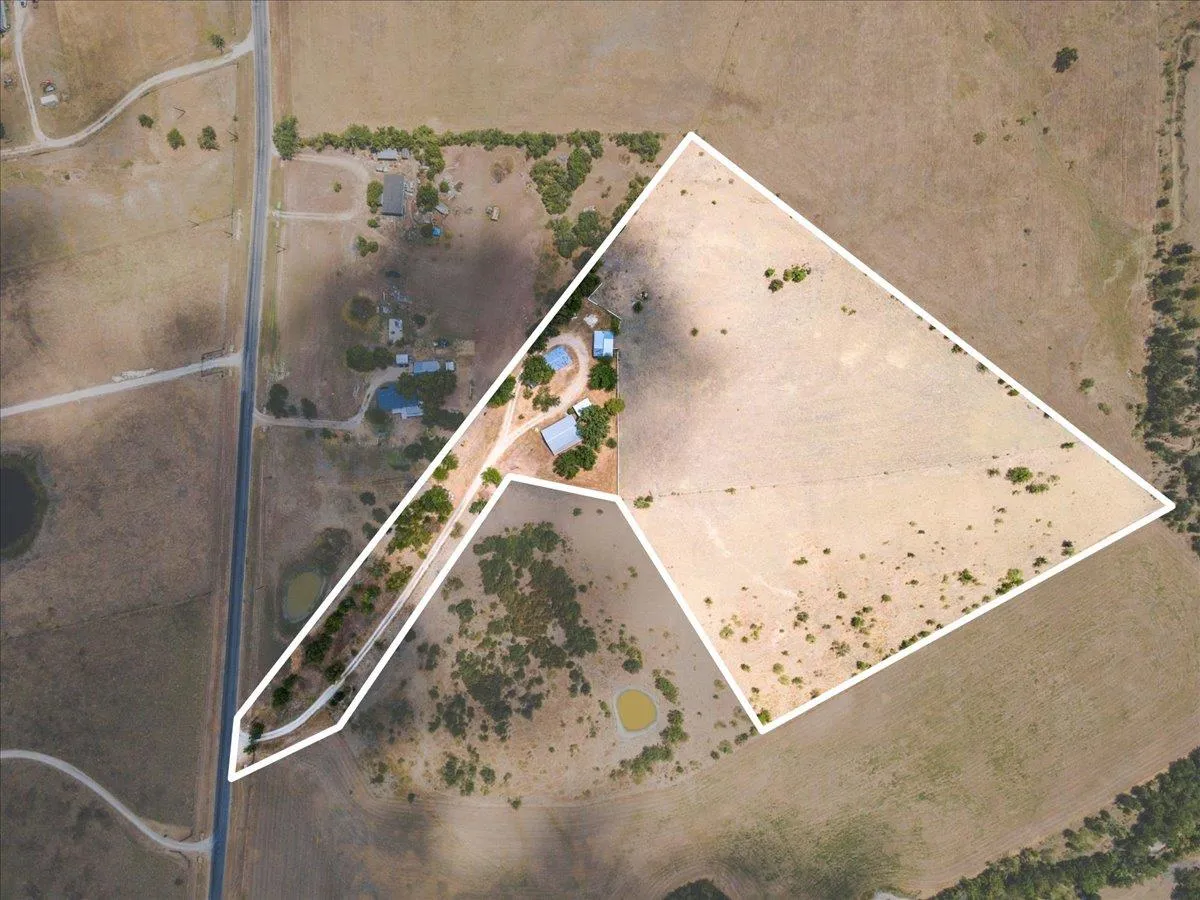 Photo of 1150 CR 427, Thrall, TX, 76578