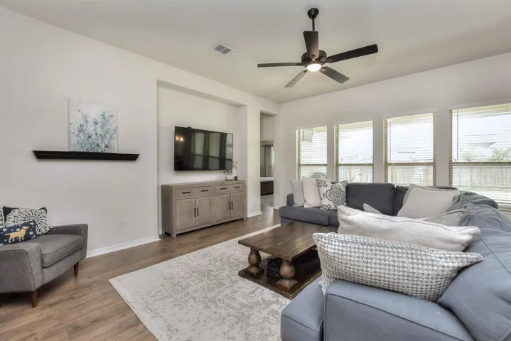 311 Westfield St, Hutto, Texas 78634