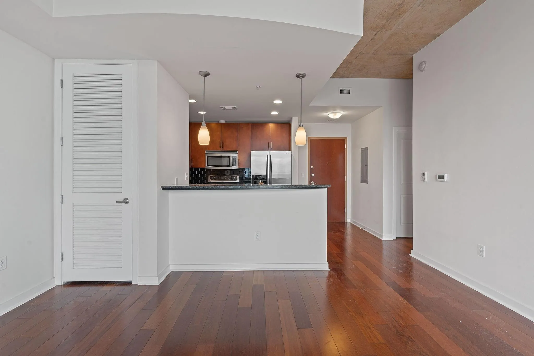 Photo 5 of 360 NUECES ST #1518