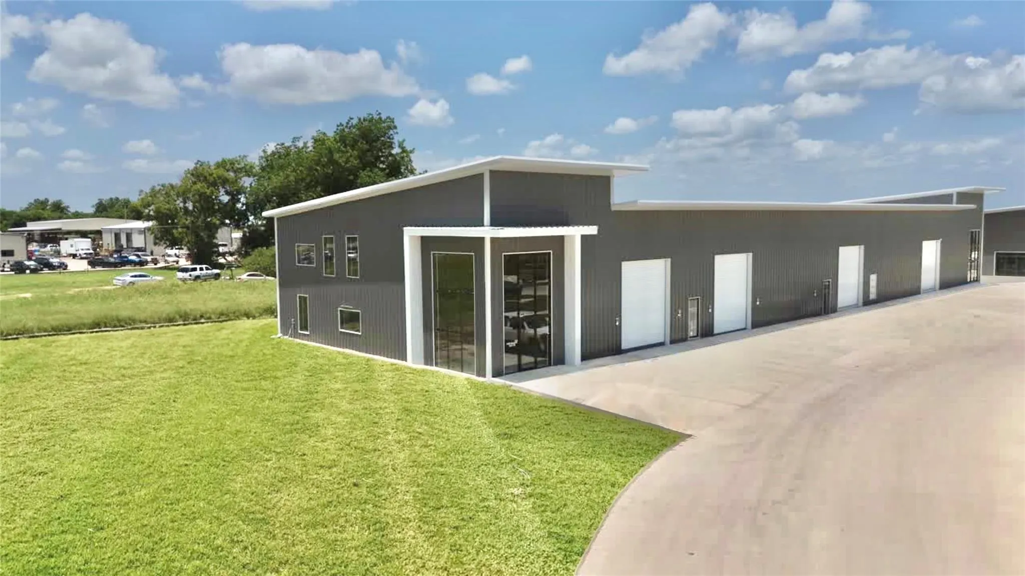 Photo of 181 NINETY FOUR LN #110-210, Taylor, TX, 76574
