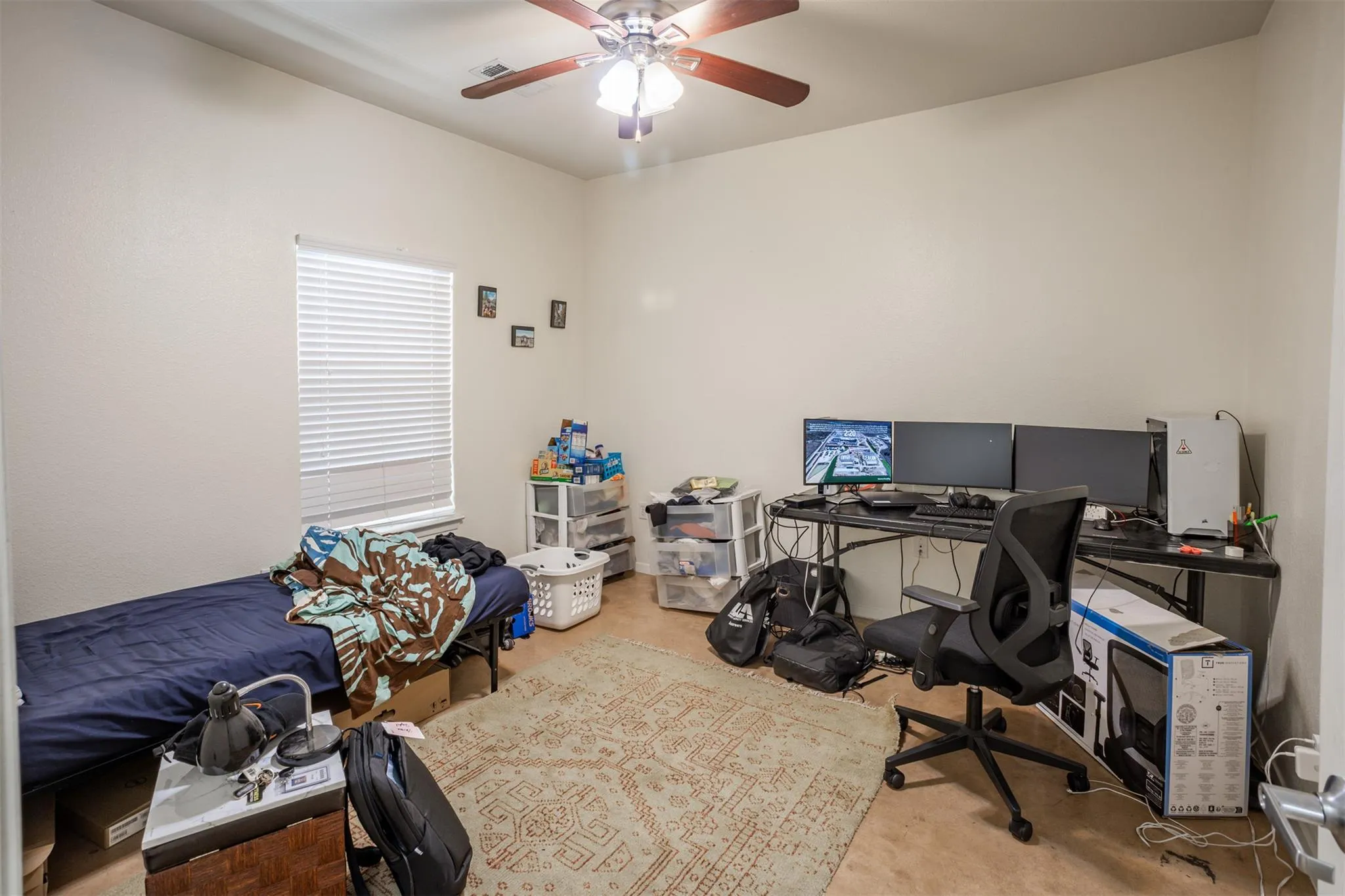 Photo 5 of 910 W 25TH ST #403