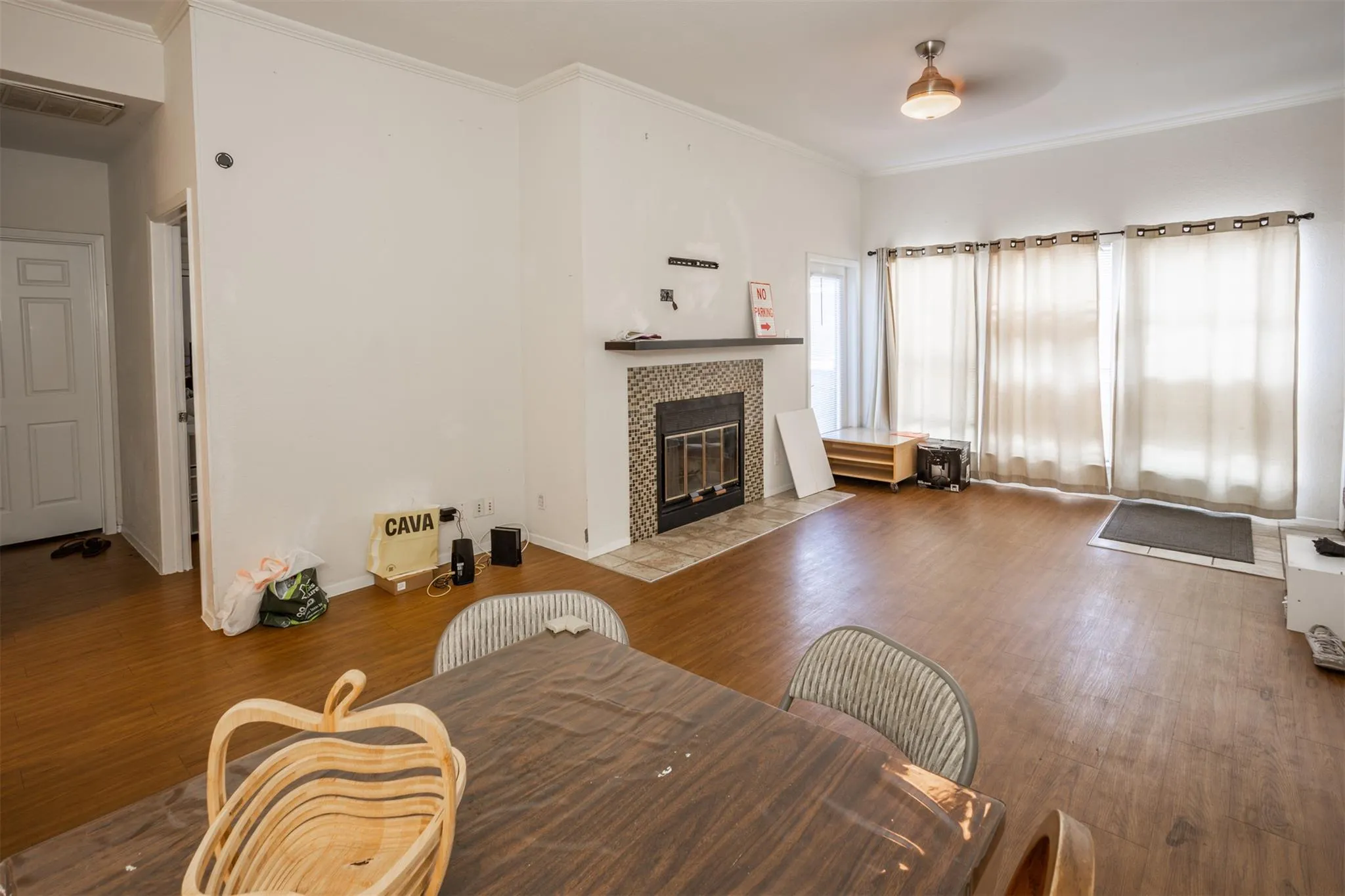 Photo 2 of 807 W 25TH ST #102