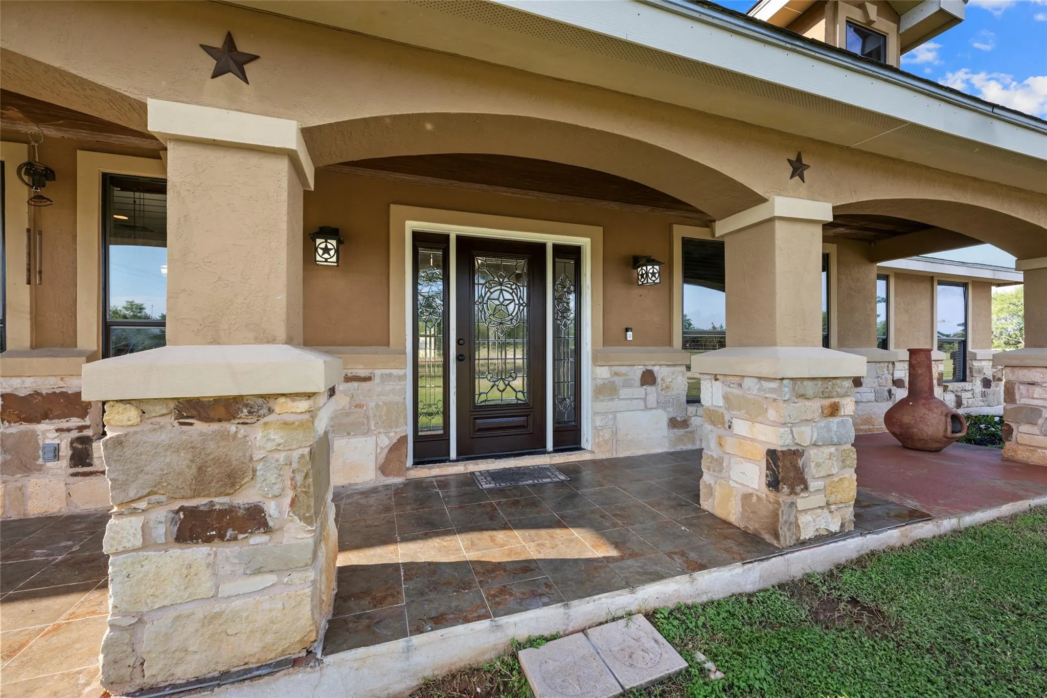 Photo 3 of 108 WHISPERING PINES DR