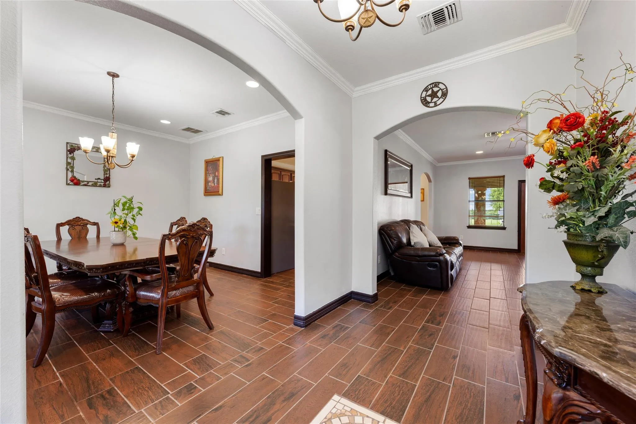 Photo 5 of 108 WHISPERING PINES DR