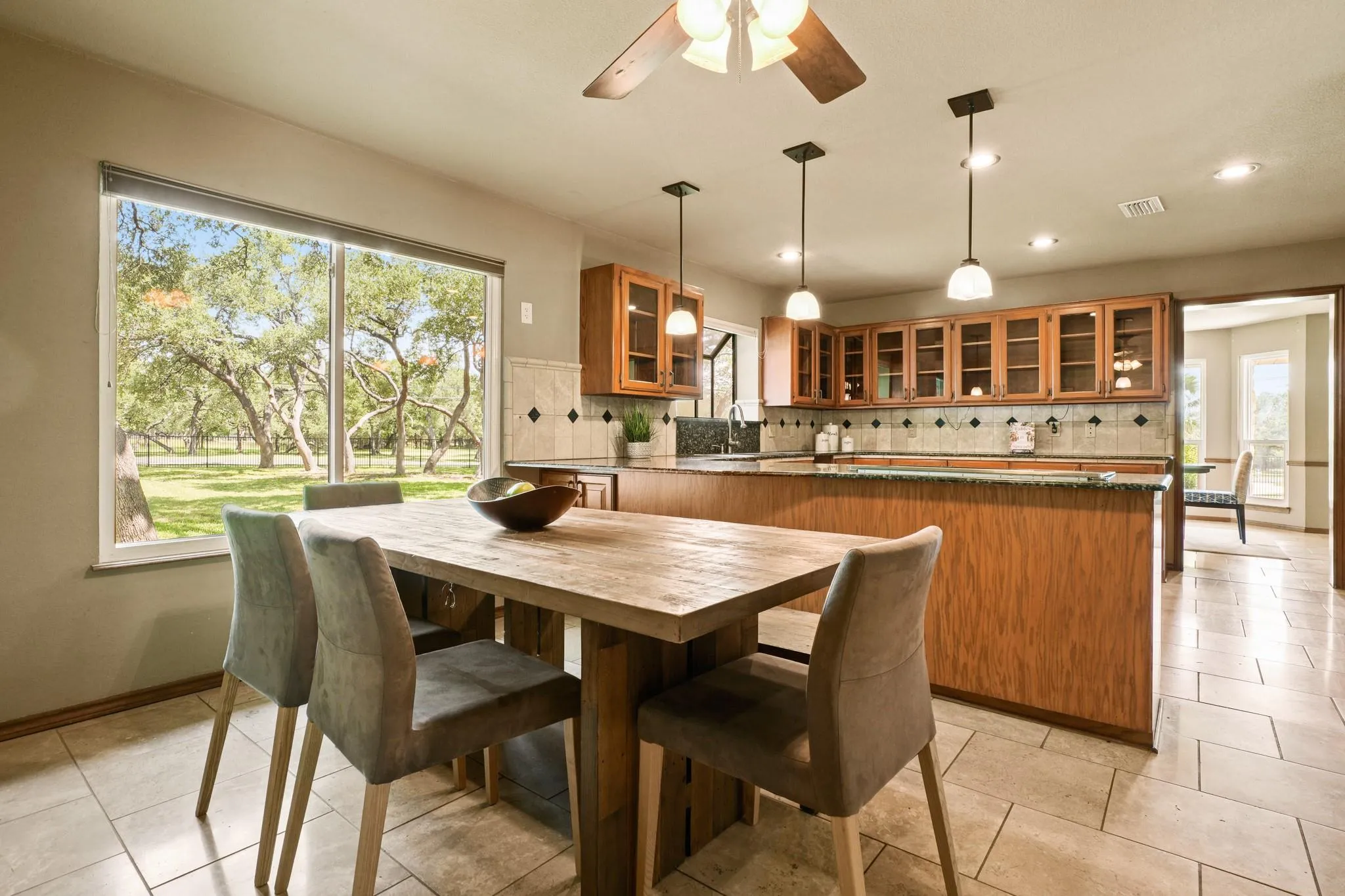 Photo 5 of 176 LOGAN RANCH RD