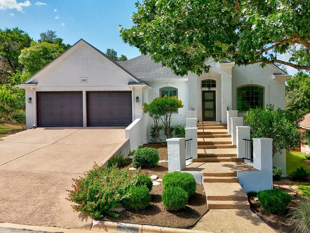 Photo 4 of 9902 SCENIC BLUFF DR