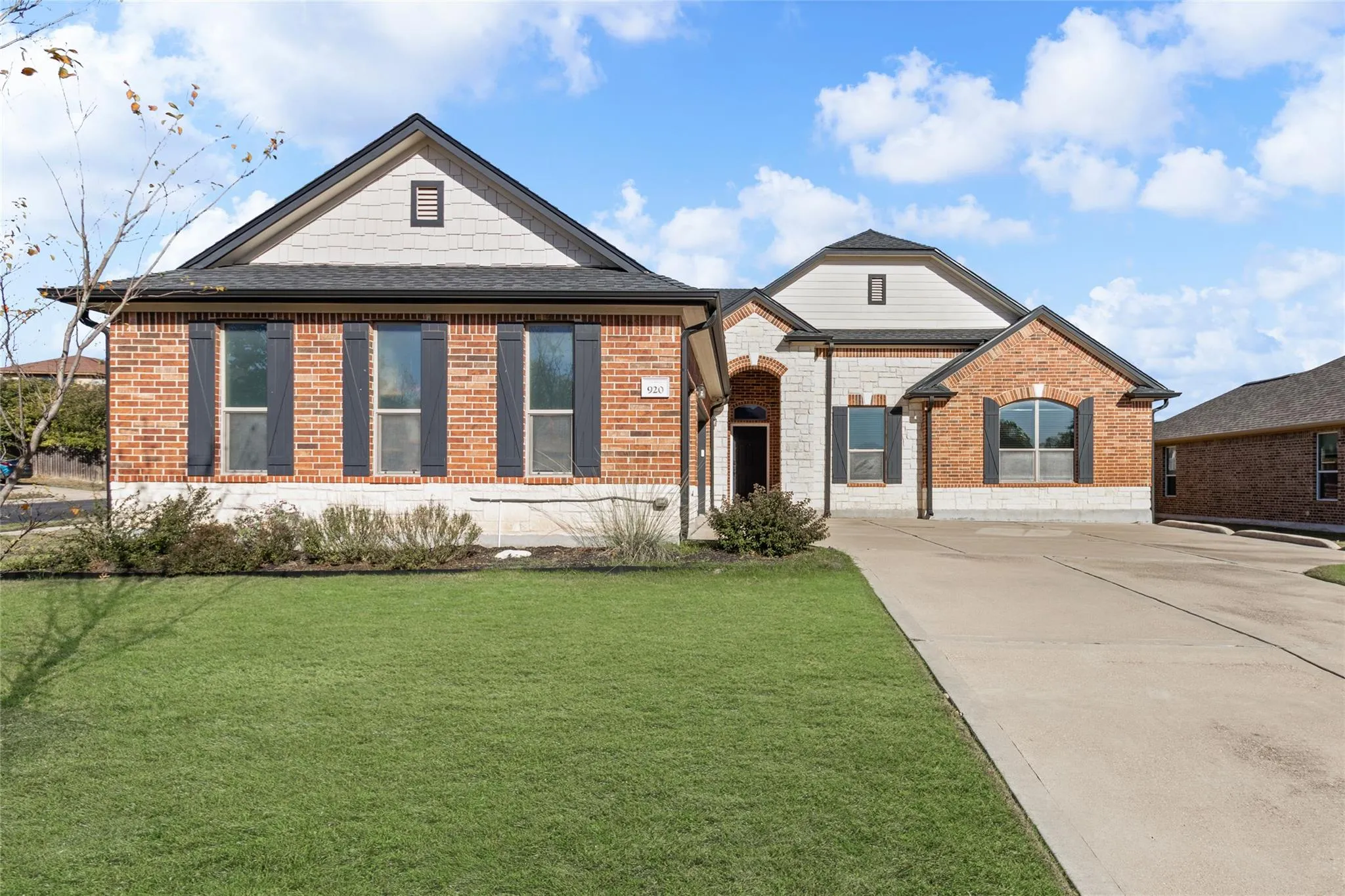 Photo of 920 AUTUMN SAGE WAY, Pflugerville, TX, 78660