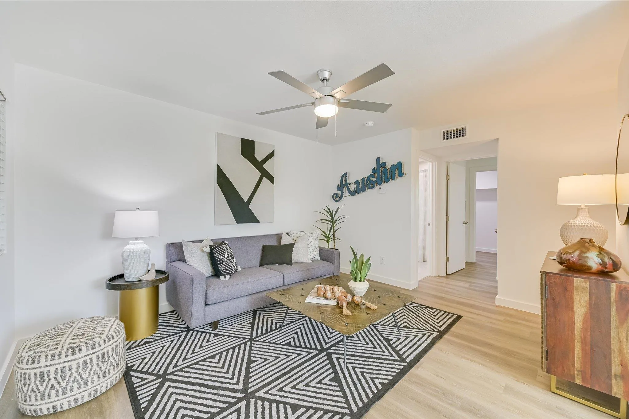 Photo 4 of 3703 HARMON AVE #206