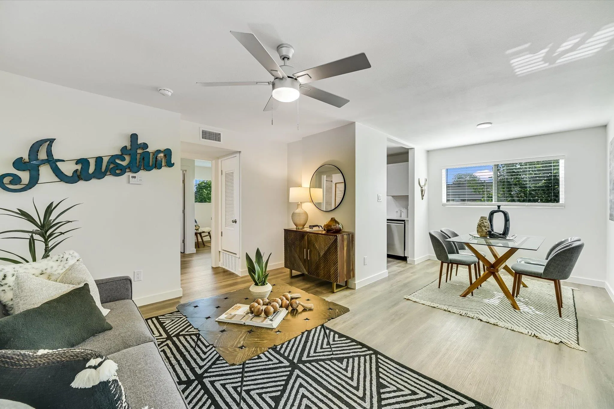 Photo 2 of 3703 HARMON AVE #206