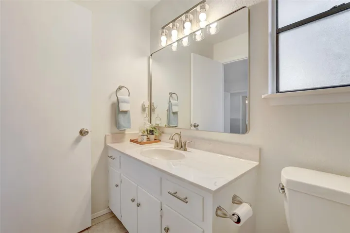 800 River Bend Dr, Georgetown, Texas 78628