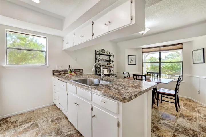 800 River Bend Dr, Georgetown, Texas 78628