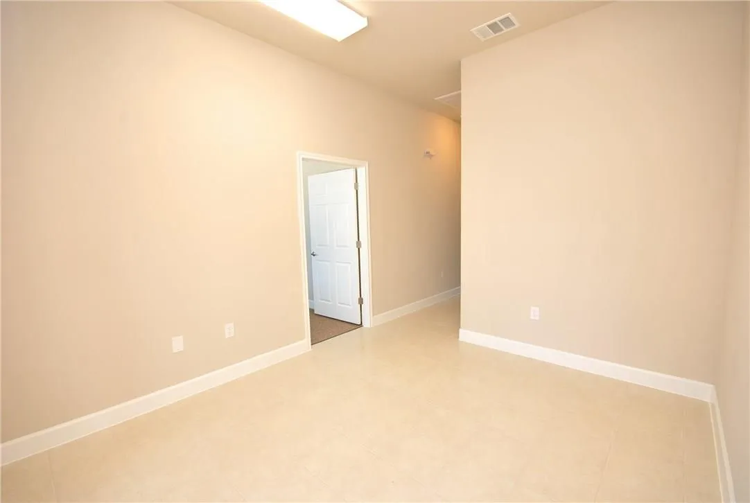 Photo 5 of 2911 S A.W. GRIMES BLVD #760