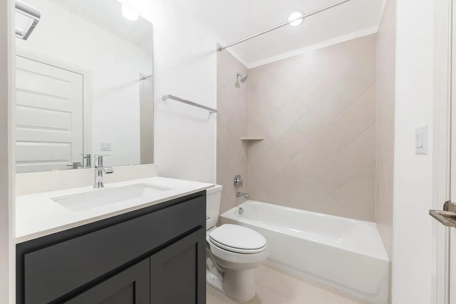 Photo 4 of 6808 LIBERTY GROTTO CT