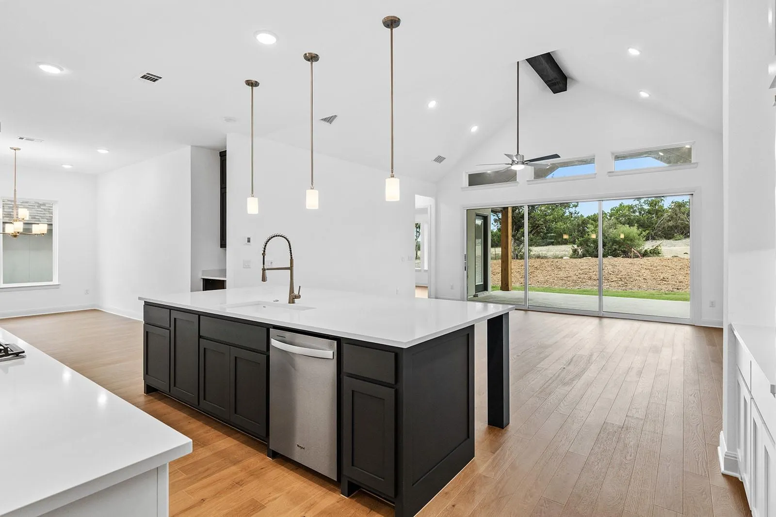 Photo 5 of 6808 LIBERTY GROTTO CT