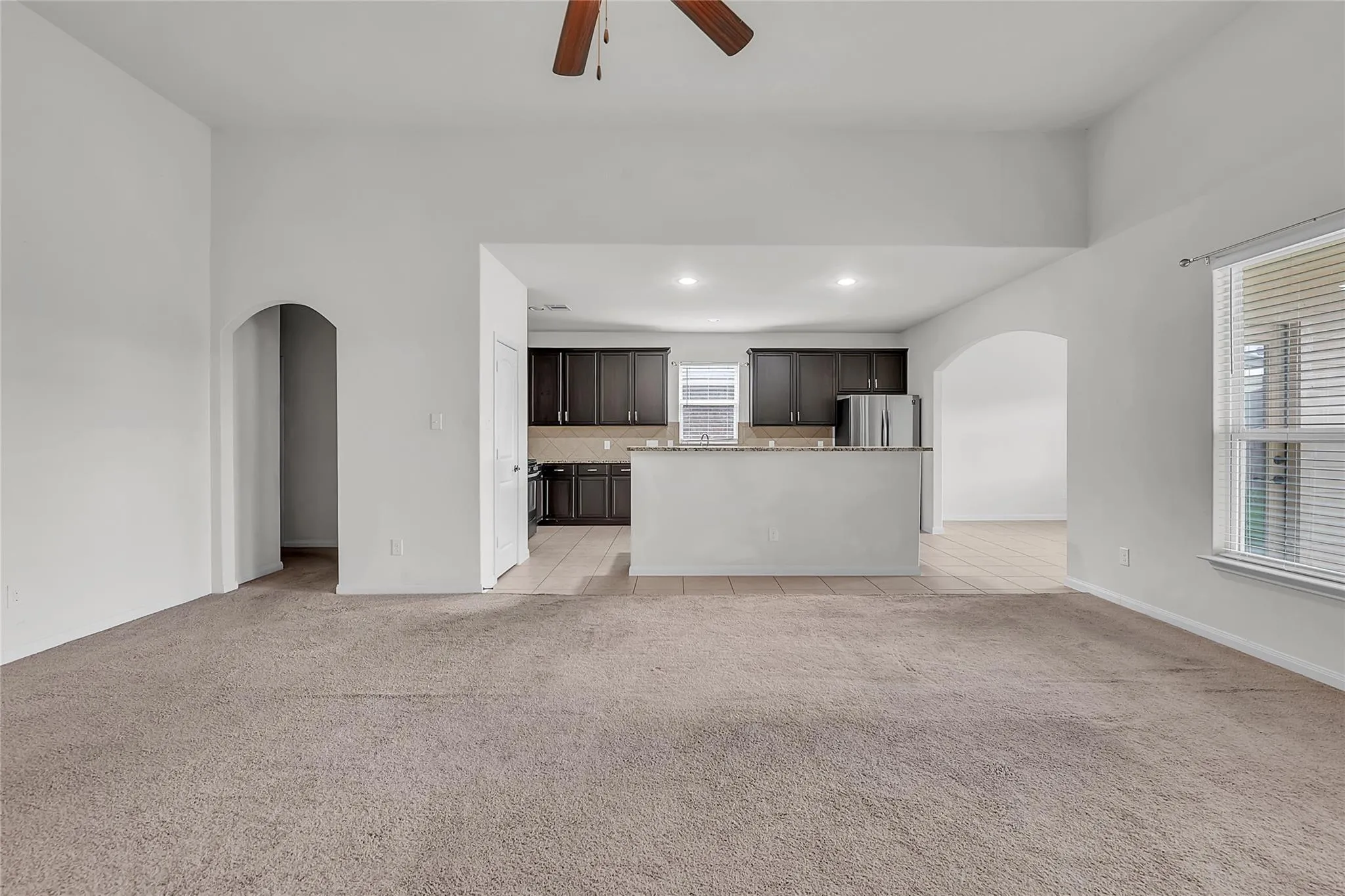 Photo 4 of 1181 VIOLET LN