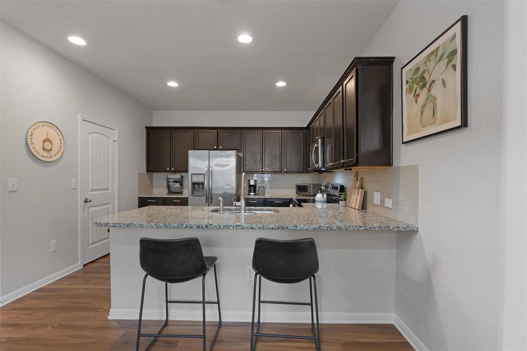 Photo 4 of 1701 LOGAN DR #38