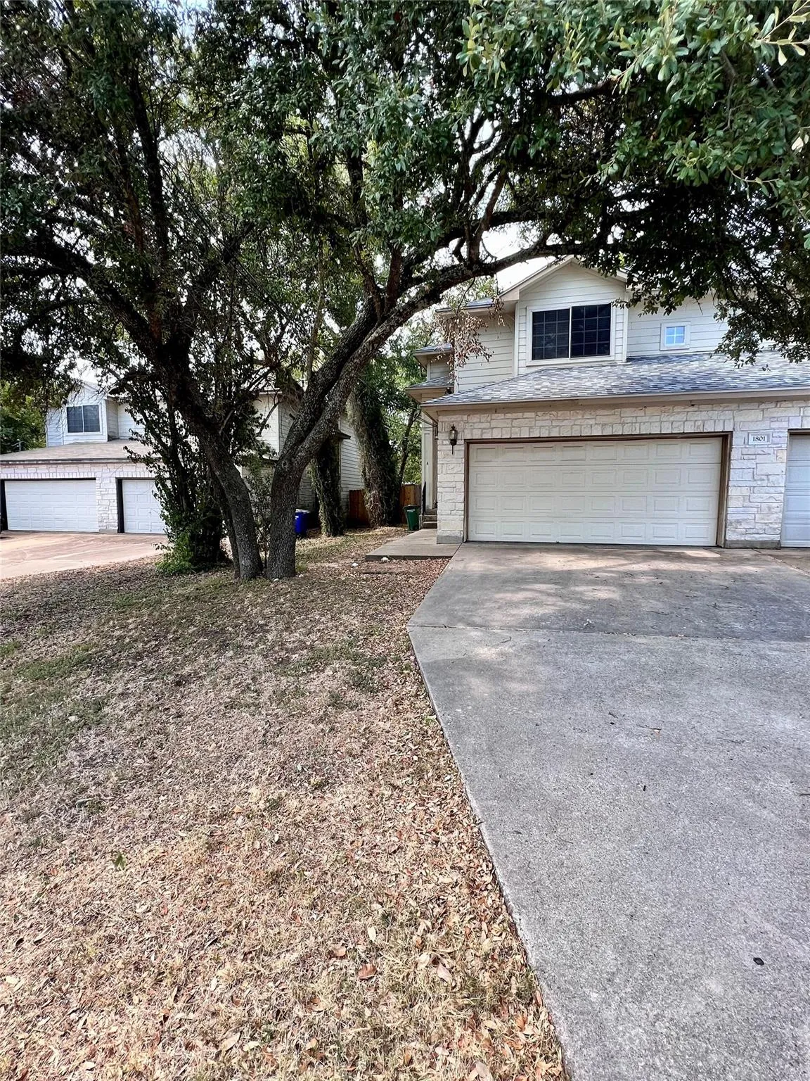 Photo 2 of 1801 CONSTANTINO CIR