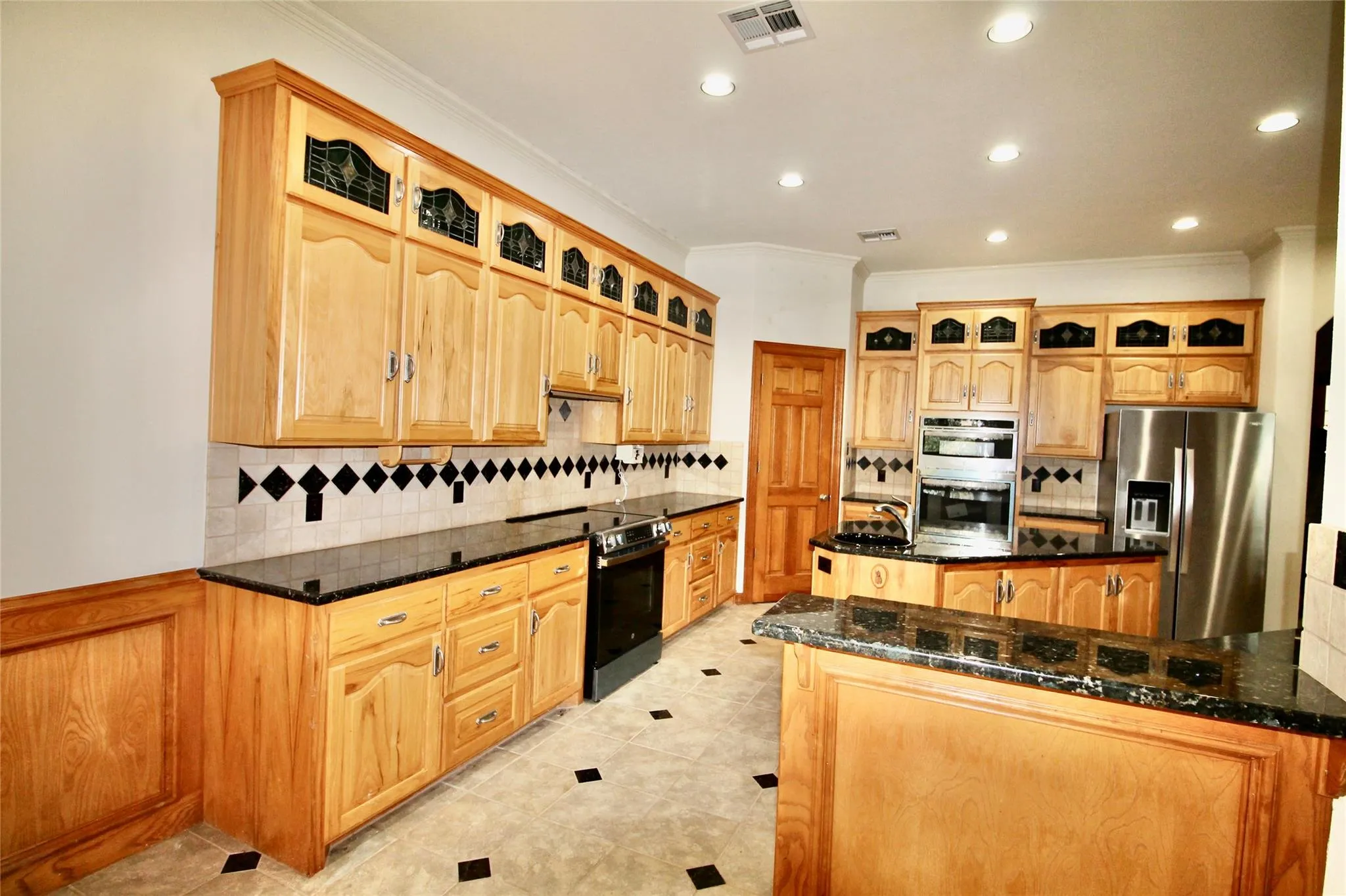 Photo 5 of 20704 E LAKESHORE DR