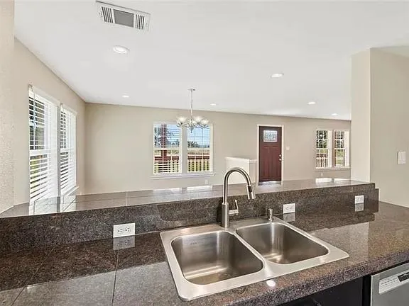 Photo 5 of 8508 GRANDVIEW DR