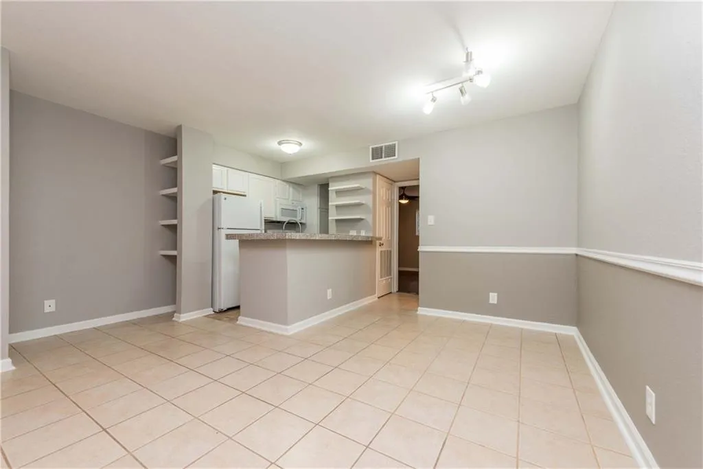 Photo 2 of 3018 1ST ST #109