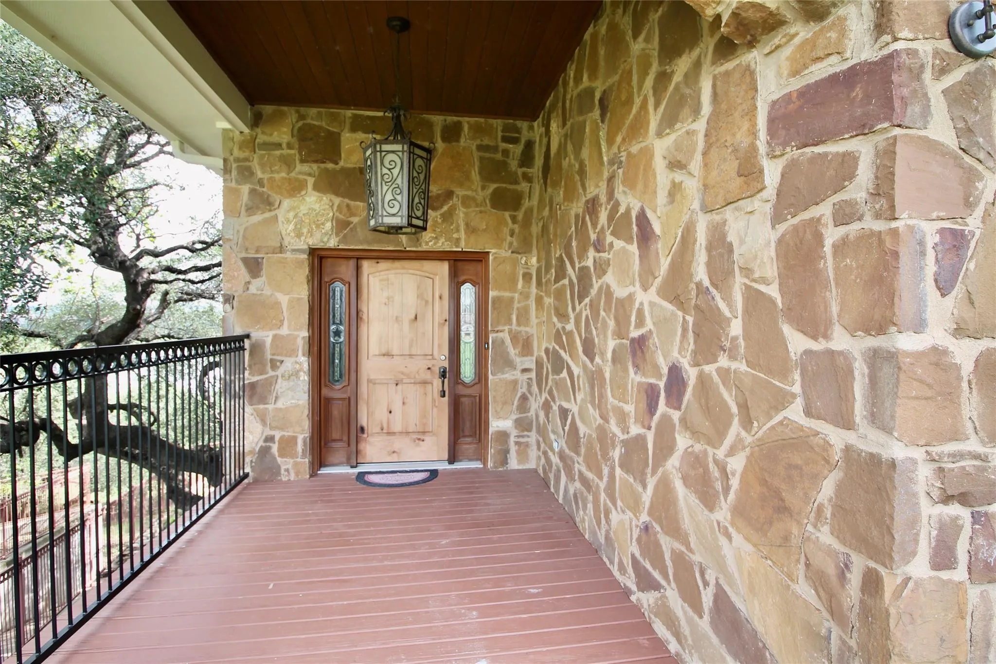 Photo 2 of 20700 E LAKESHORE DR