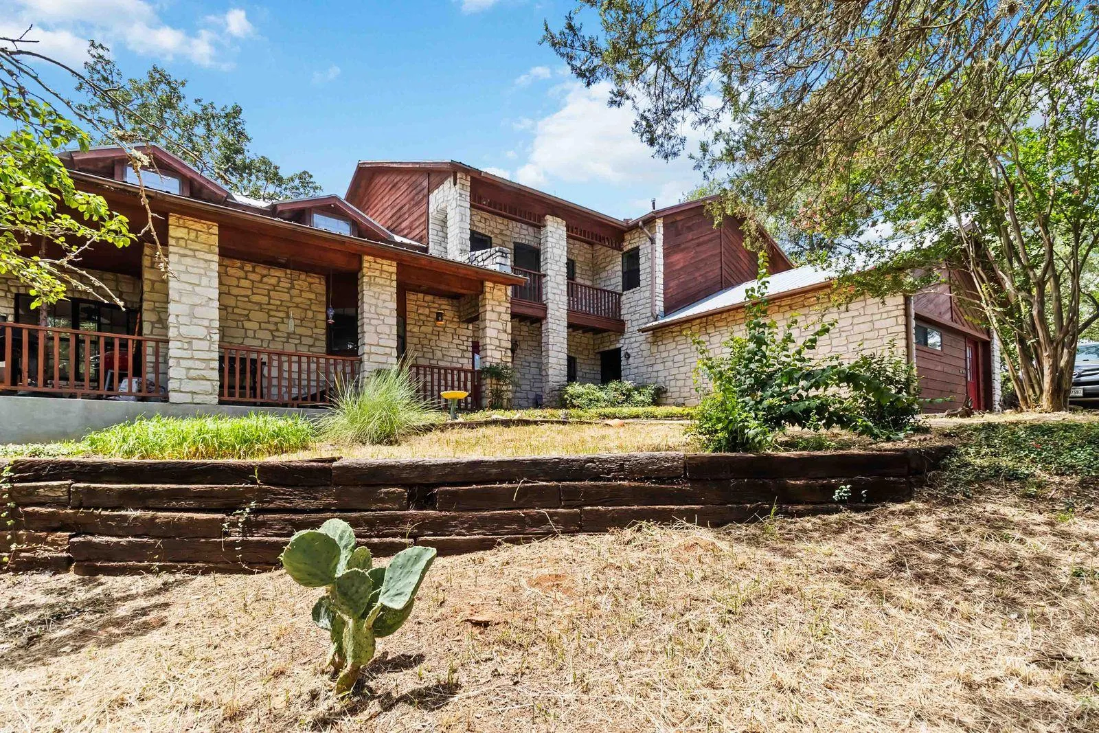 Photo of 214 LAURA LN, Bastrop, TX, 78602