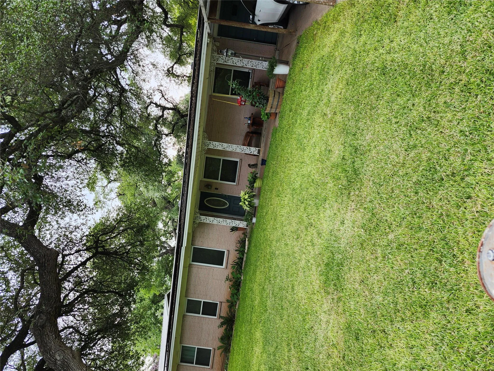 Photo 2 of 11702 HORNSBY ST