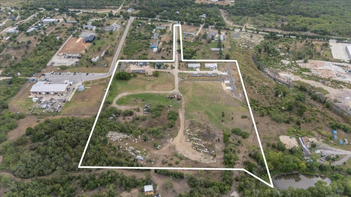 Photo of 9231 WILLIAMSON RD, Buda, TX, 78610
