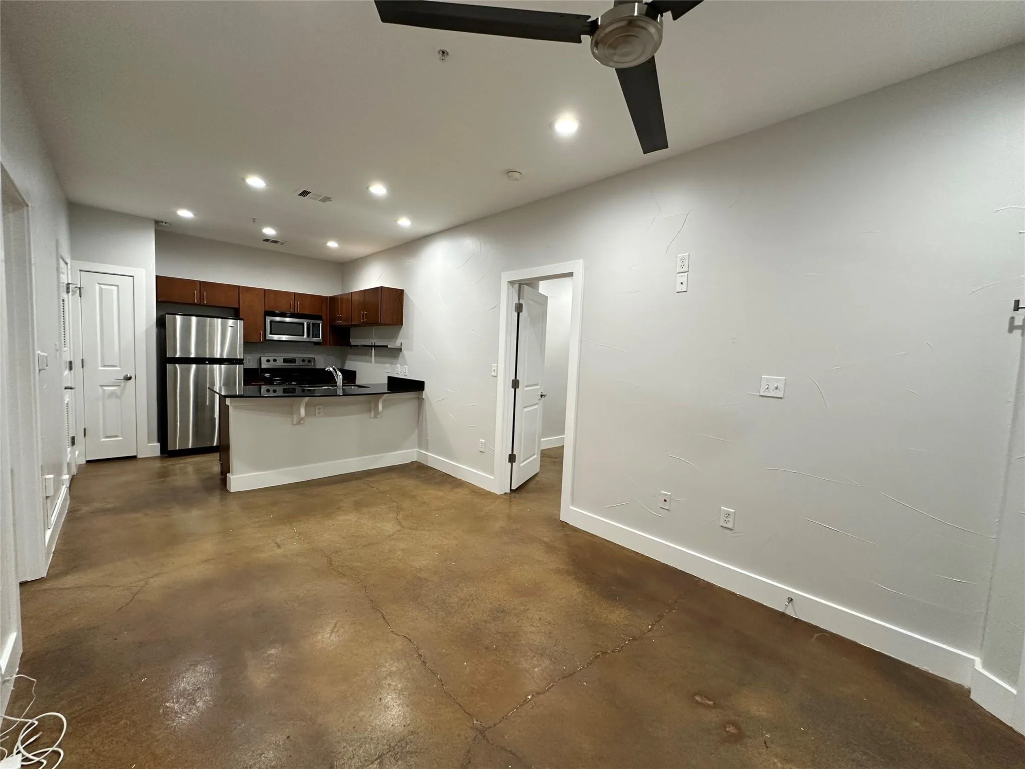 Photo 4 of 1807 POQUITO ST #32