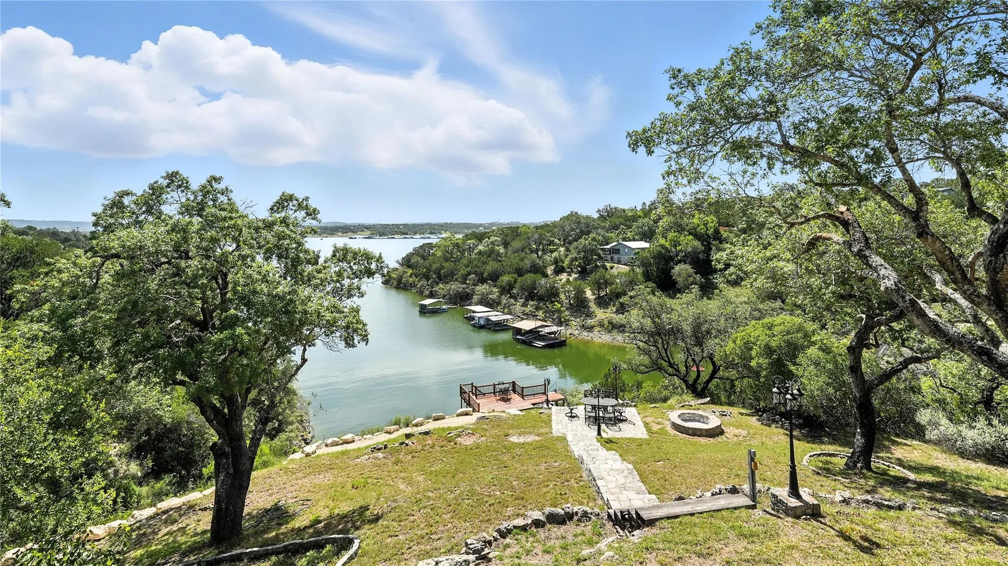 Photo 3 of 18306 AUSTIN BLVD #2