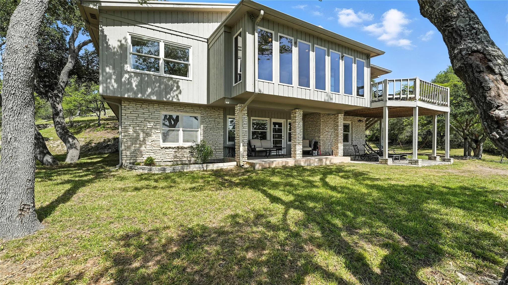 Photo 5 of 18306 AUSTIN BLVD #2