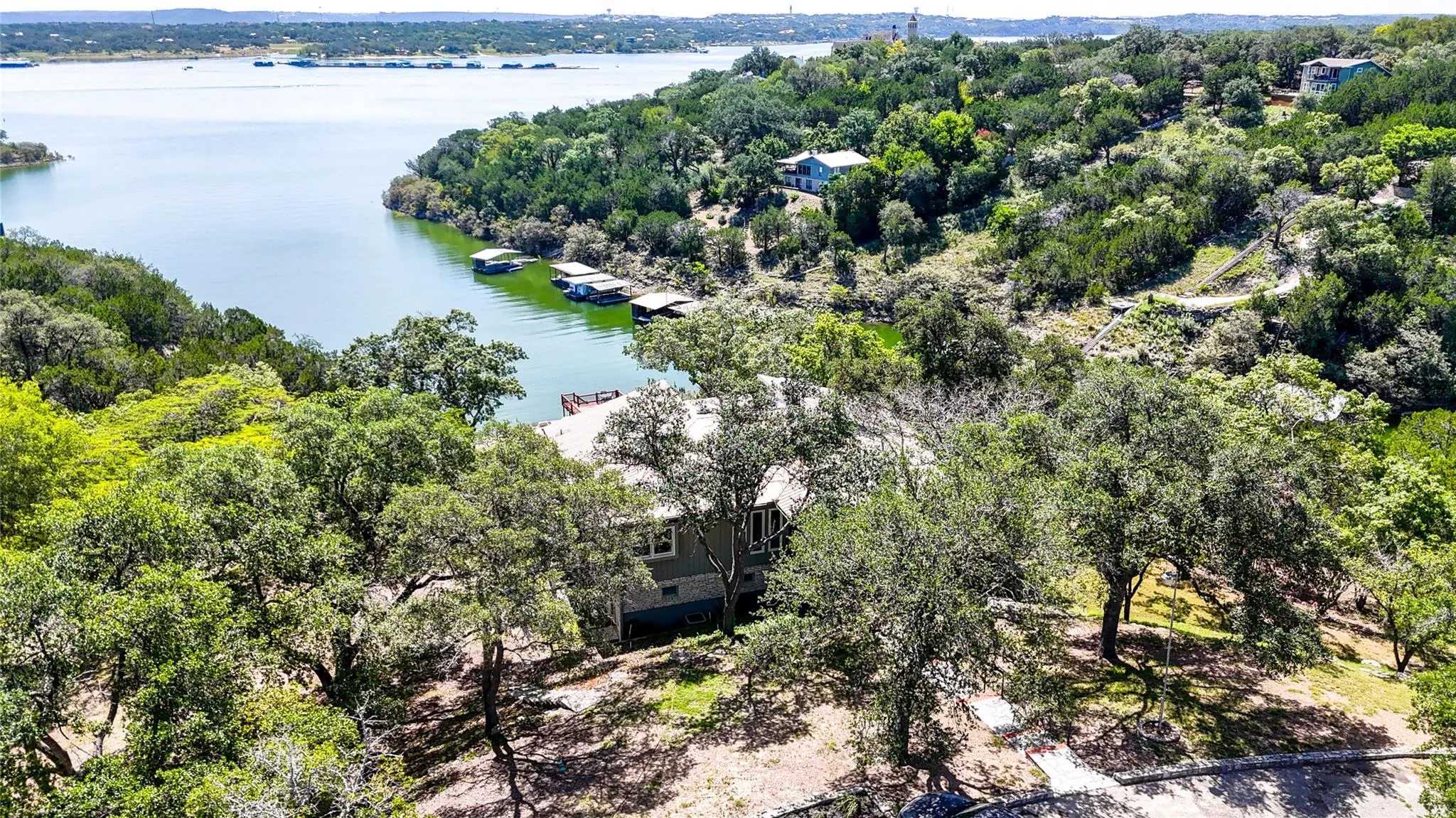 Photo 2 of 18306 AUSTIN BLVD #2