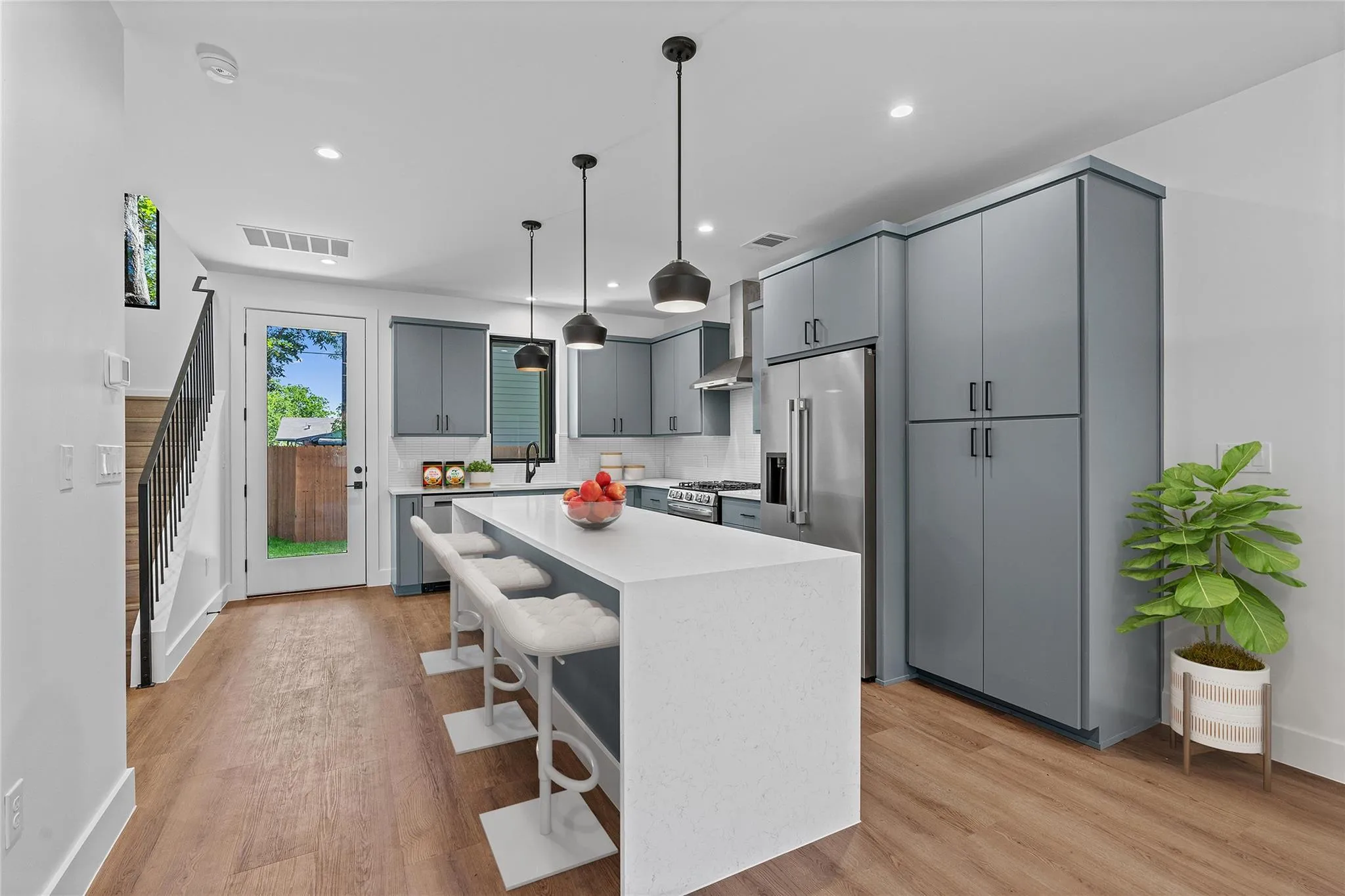 Photo 4 of 1402 BECKETT ST #1B