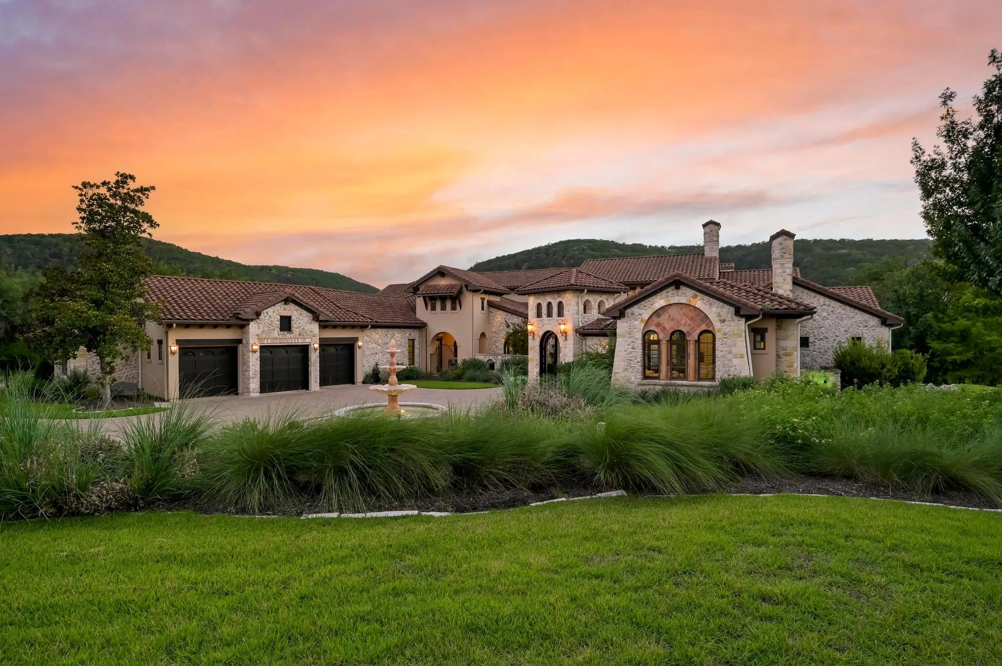 Photo of 13322 SHORE VISTA DR, Austin, 78732
