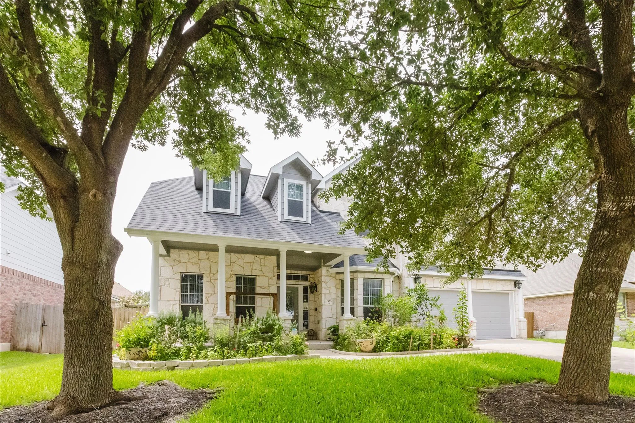 Photo of 608 STANSTED MANOR DR, Pflugerville, 78660