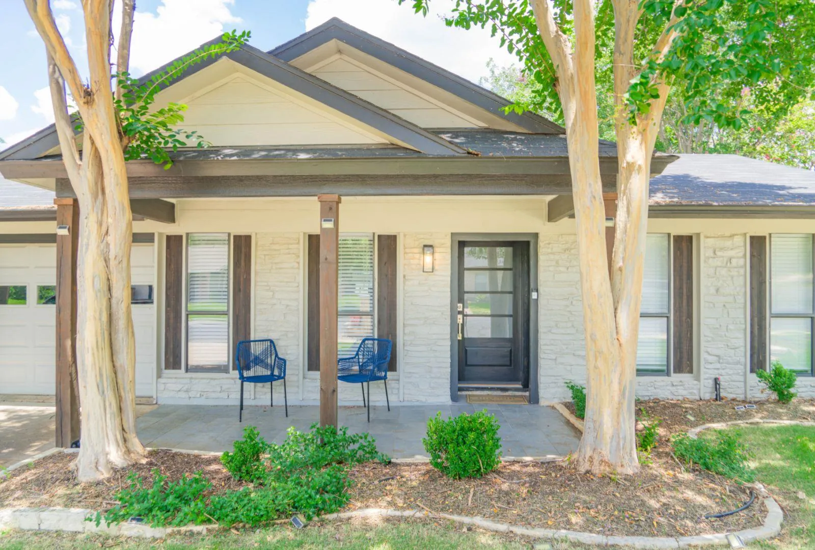 Photo of 7002 WHISPERING OAKS DR, Austin, TX, 78745