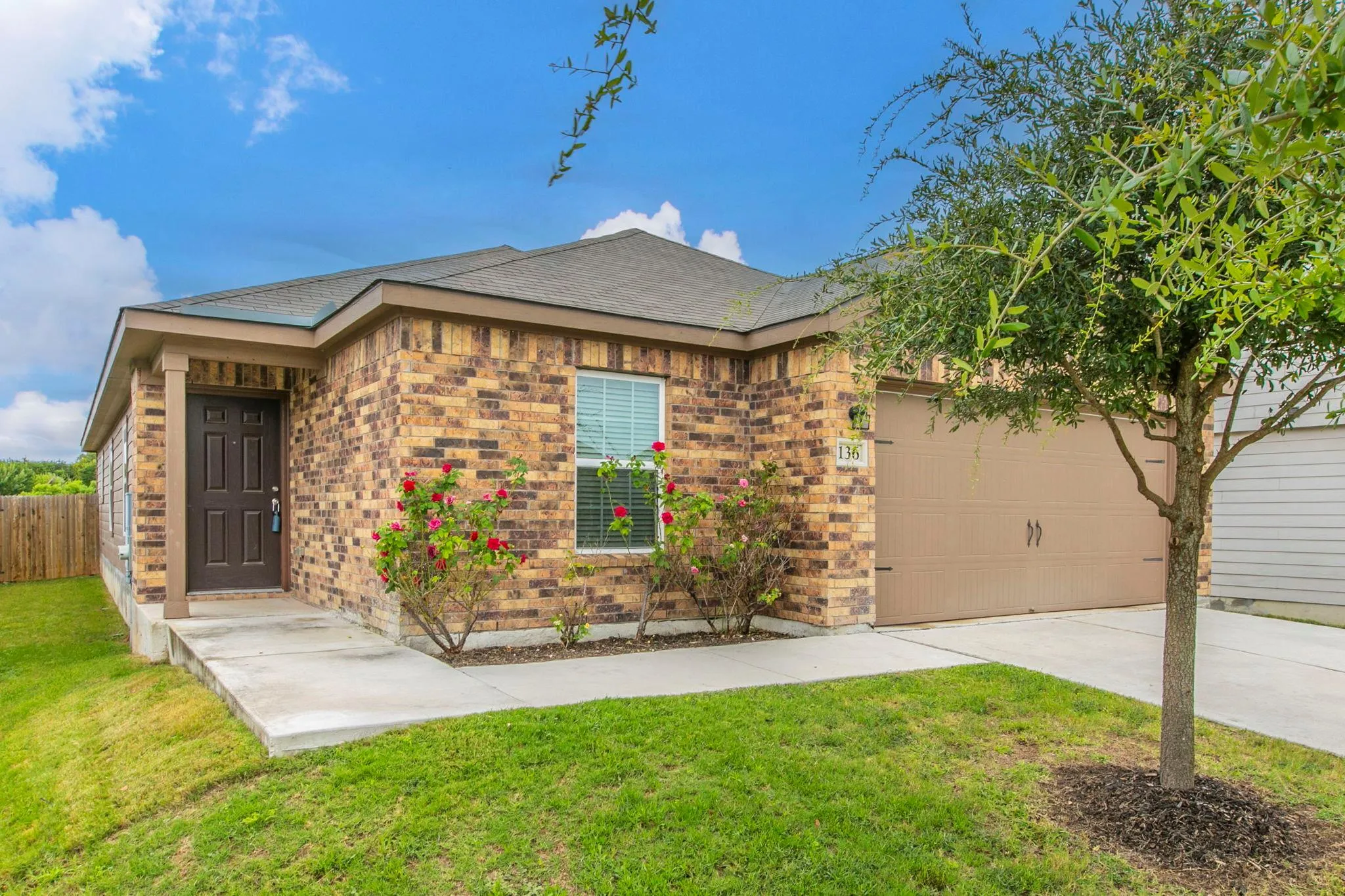 Photo of 136 ALLINGTON CIR, Jarrell, TX, 76537