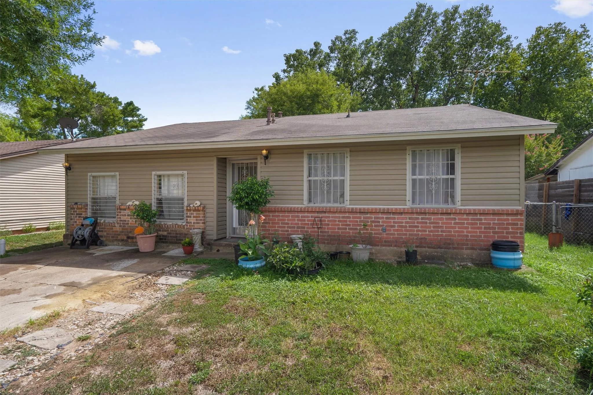 Photo of 5507 BURGUNDY DR, Austin, TX, 78724