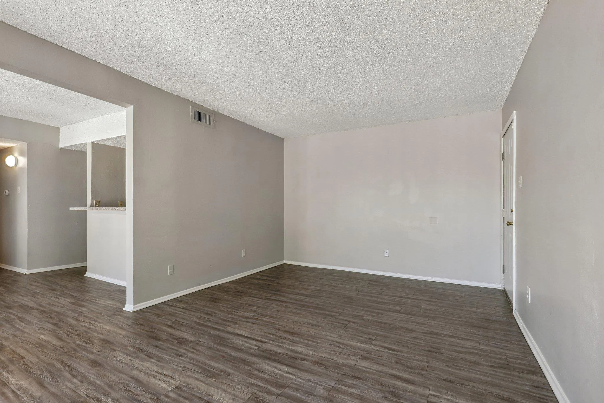 Photo 5 of 2124 BURTON DR #203