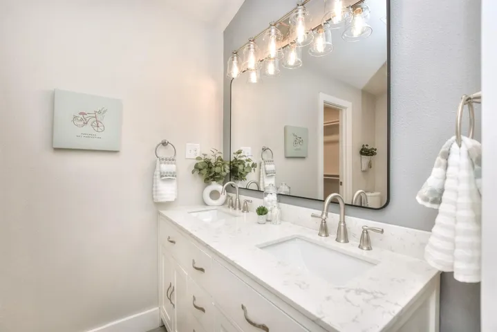 1504 Hollow Tree Blvd, Round Rock, Texas 78681