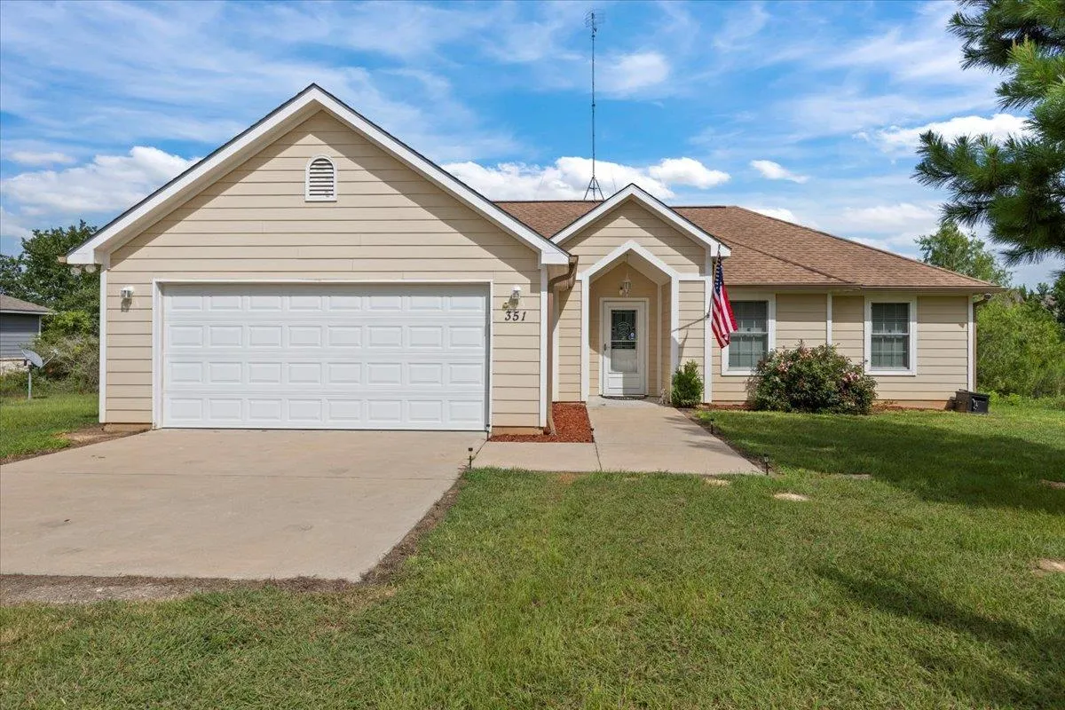 Photo of 351 CARDINAL DR, Paige, TX, 78659