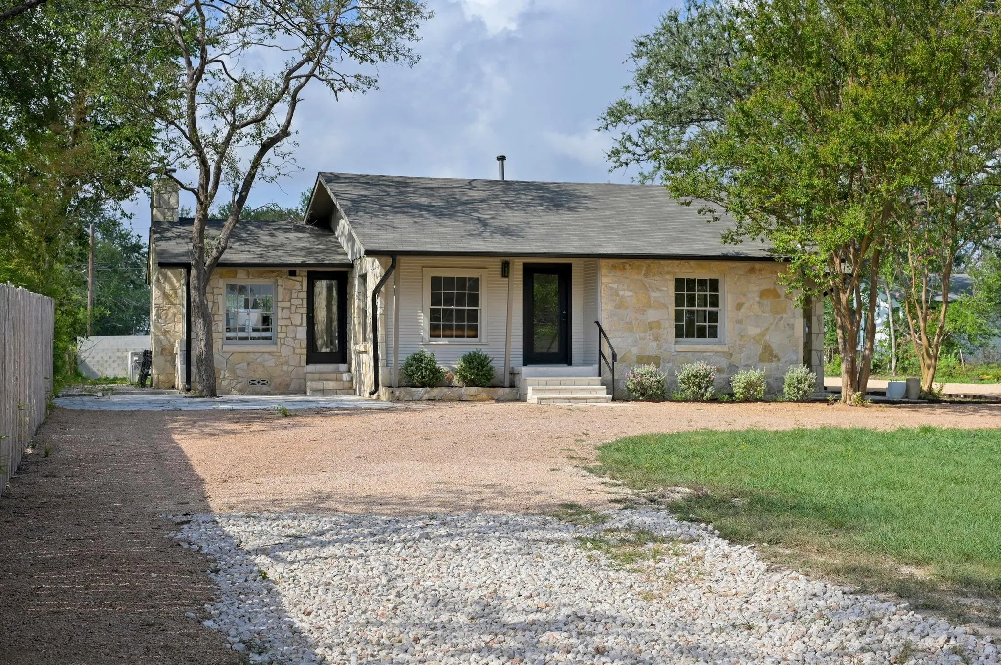 Photo 4 of 3501 PECAN SPRINGS RD