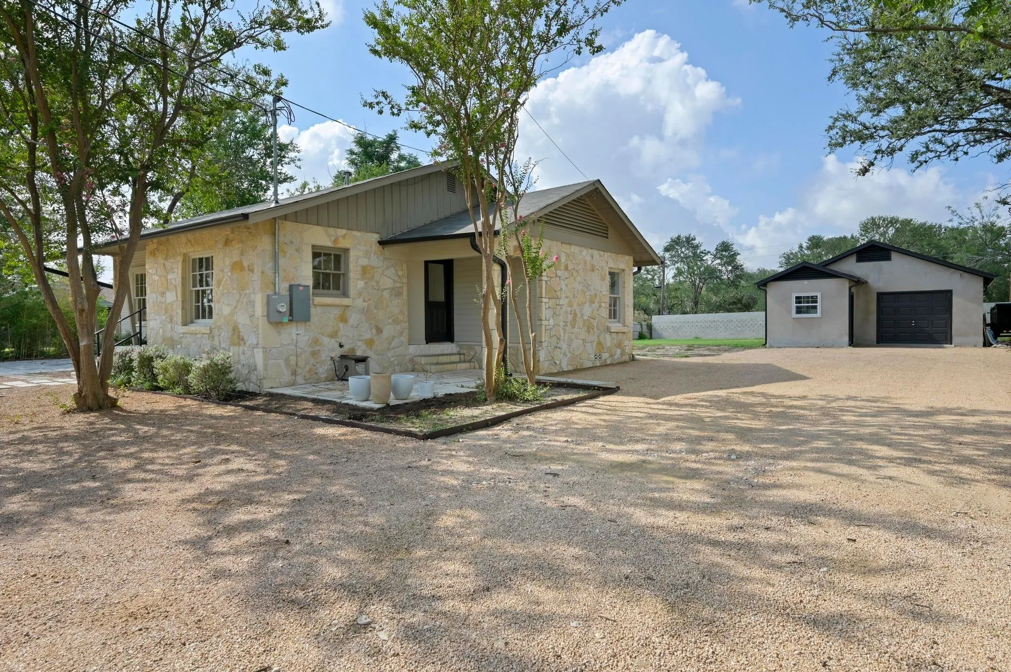 Photo 5 of 3501 PECAN SPRINGS RD