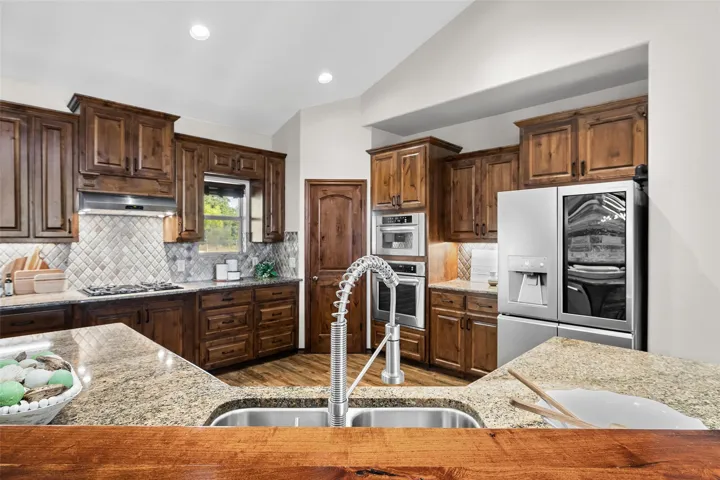 419 Spears Ranch Rd, Jarrell, Texas 76537
