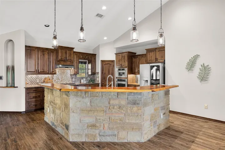 419 Spears Ranch Rd, Jarrell, Texas 76537