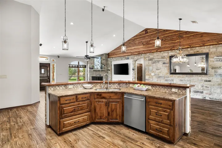 419 Spears Ranch Rd, Jarrell, Texas 76537