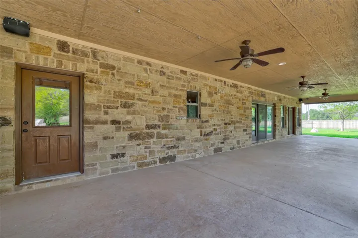 419 Spears Ranch Rd, Jarrell, Texas 76537