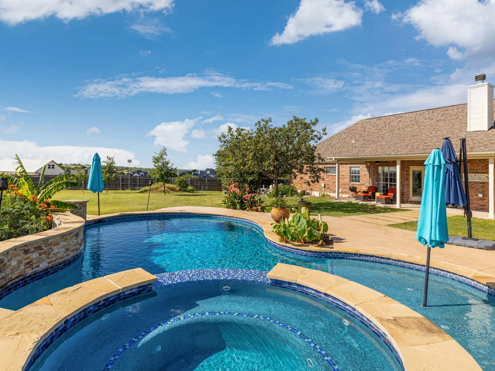 Photo 5 of 155 COMANCHE CIR